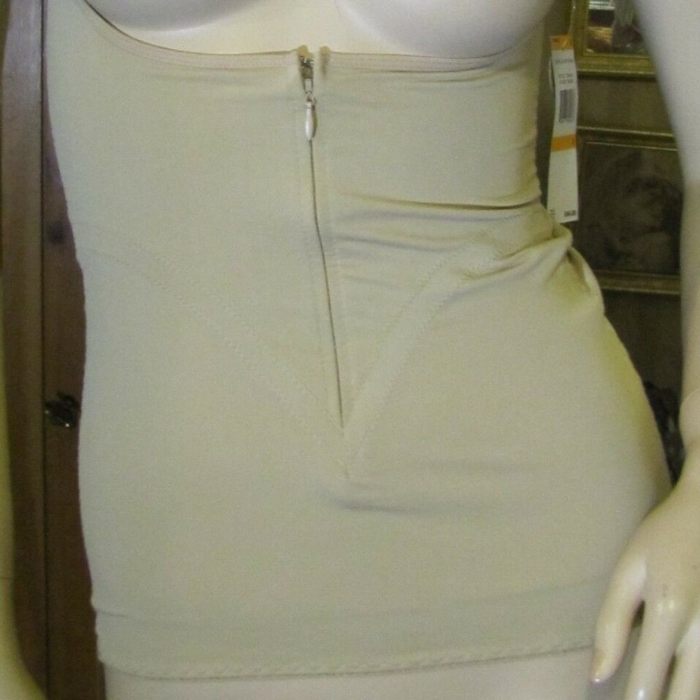Jones NY Slimmer Nude Camisole Style 760469 size S